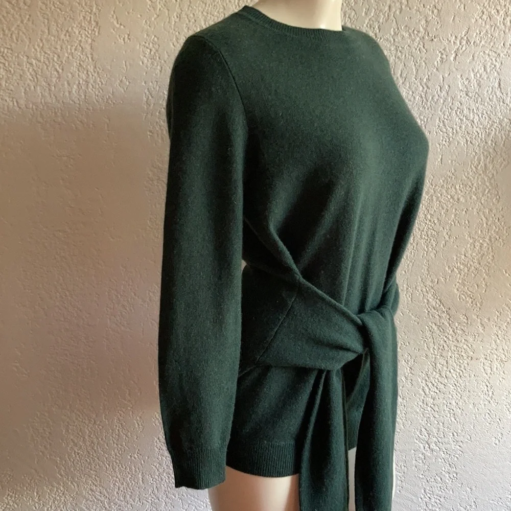 𝅺ANTONIO MELANI 100% cashmere “LESLEY” dark green sweater.XS